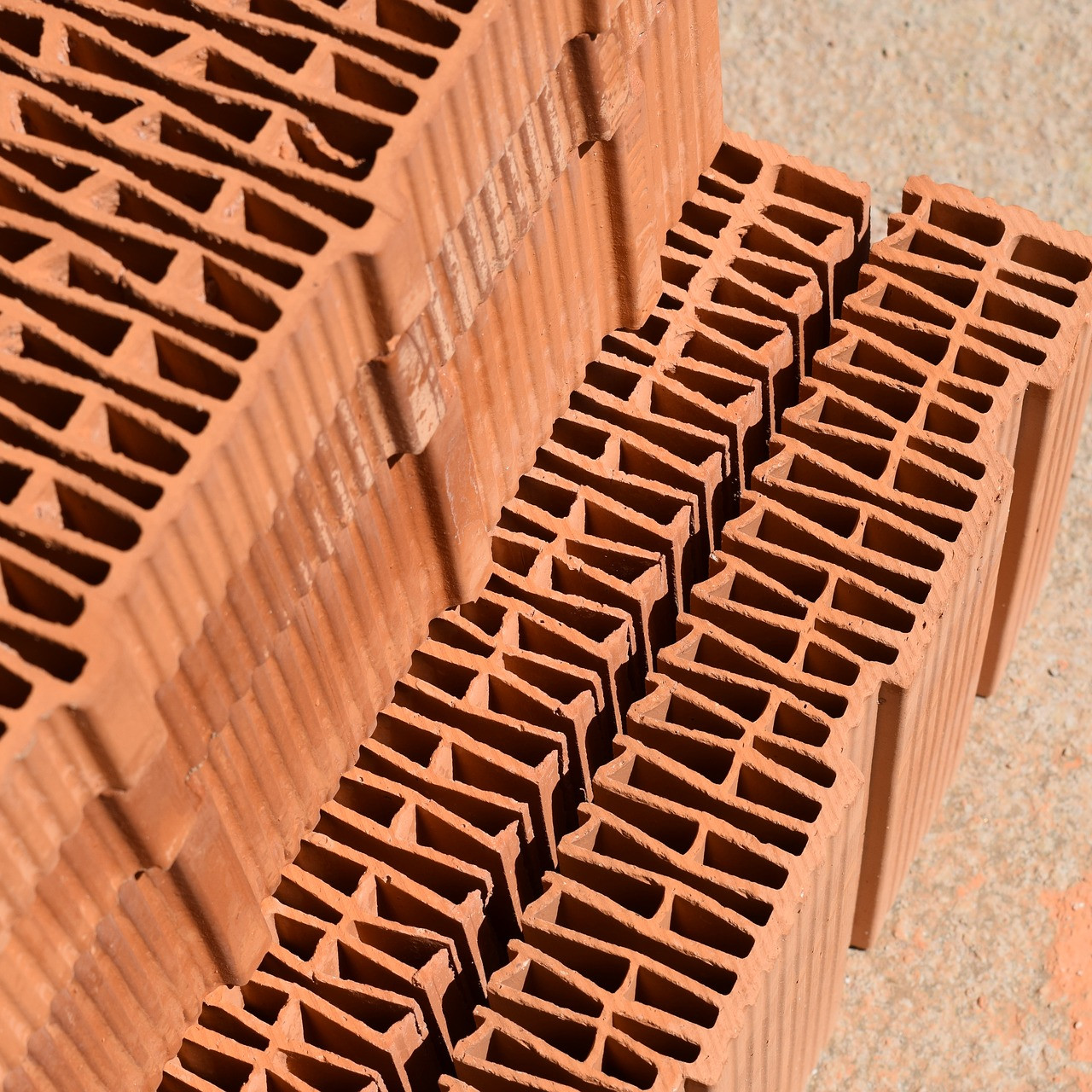 La brique pour l'isolation acoustique des bâtiments 